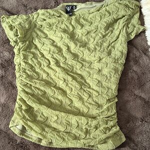 Windsor Textured Short Sleeve Top in Olive Green